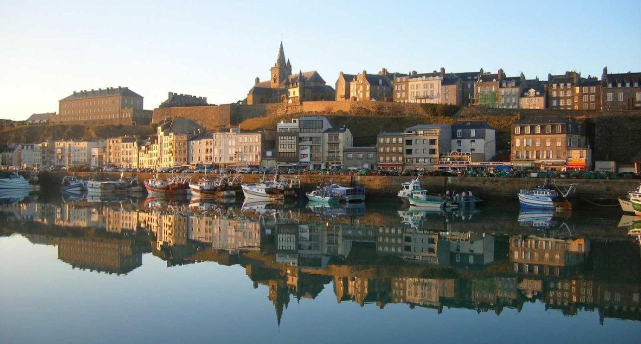 Charmant Logement T2 A 2 Pas De La Mer Granville Exterior foto